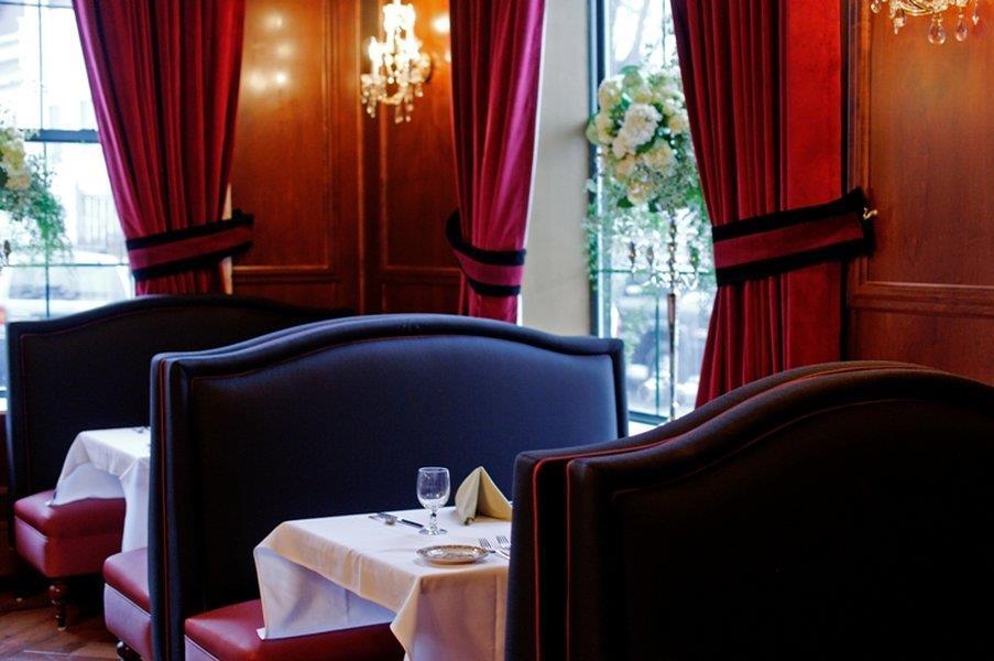 Landmark Inn Marquette Restaurant photo